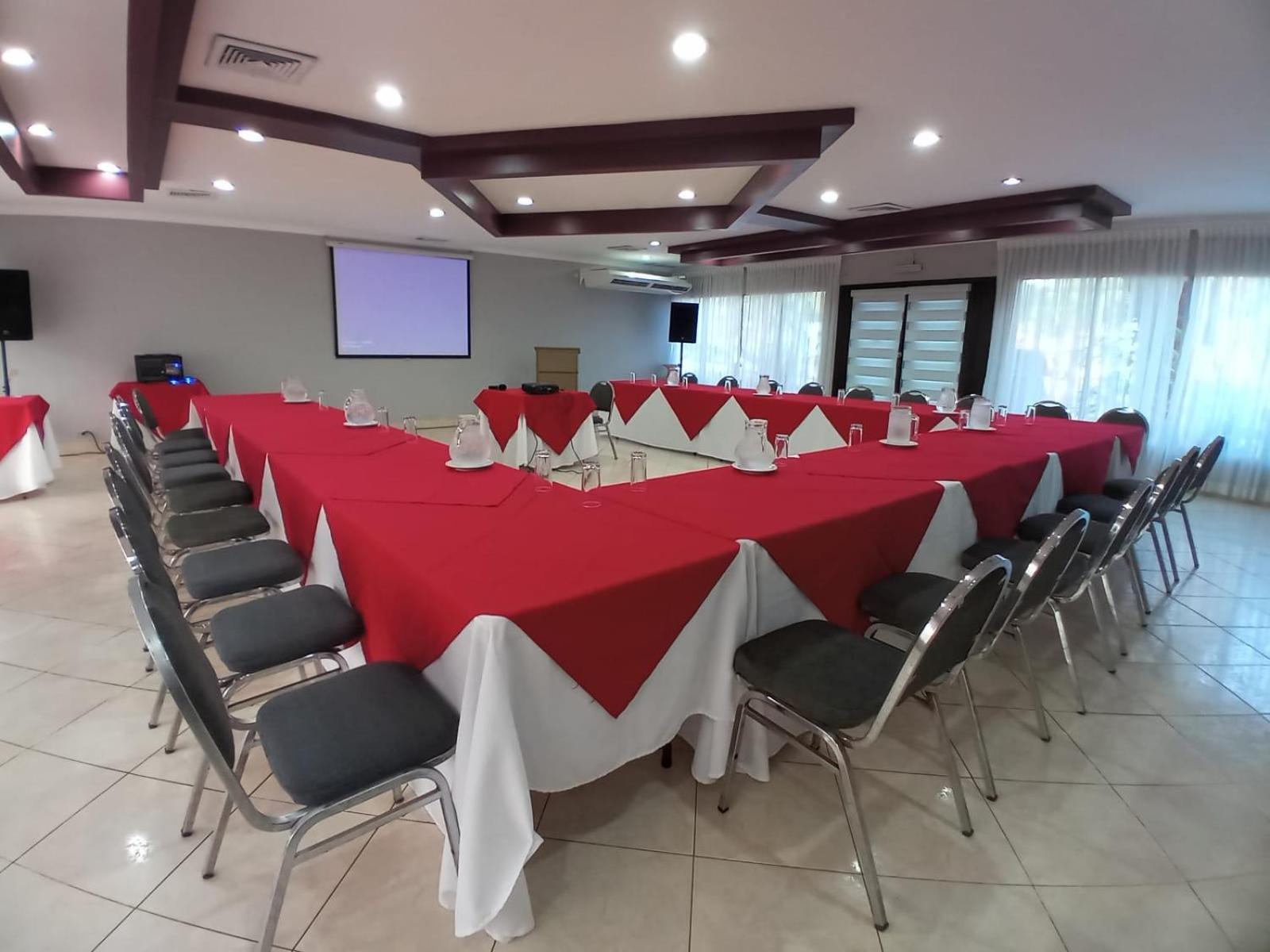 Hotel La Quinta La Ceiba Buitenkant foto