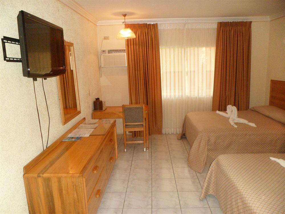 Hotel La Quinta La Ceiba Buitenkant foto