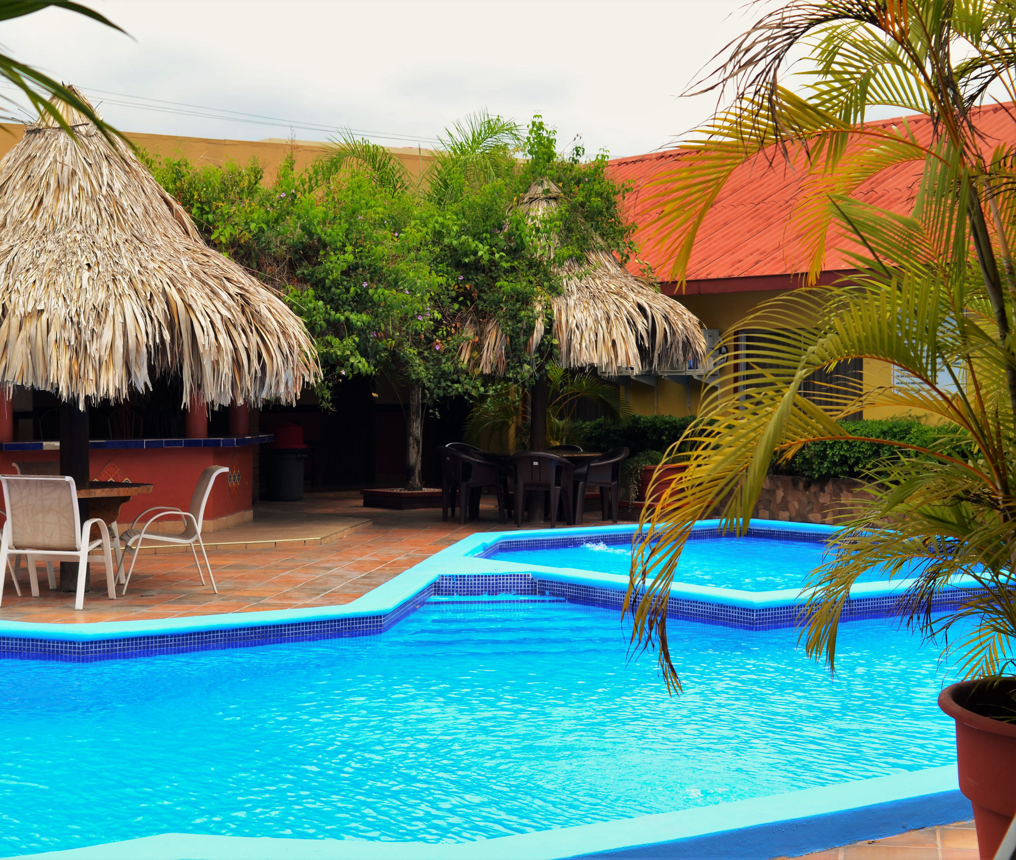 Hotel La Quinta La Ceiba Buitenkant foto